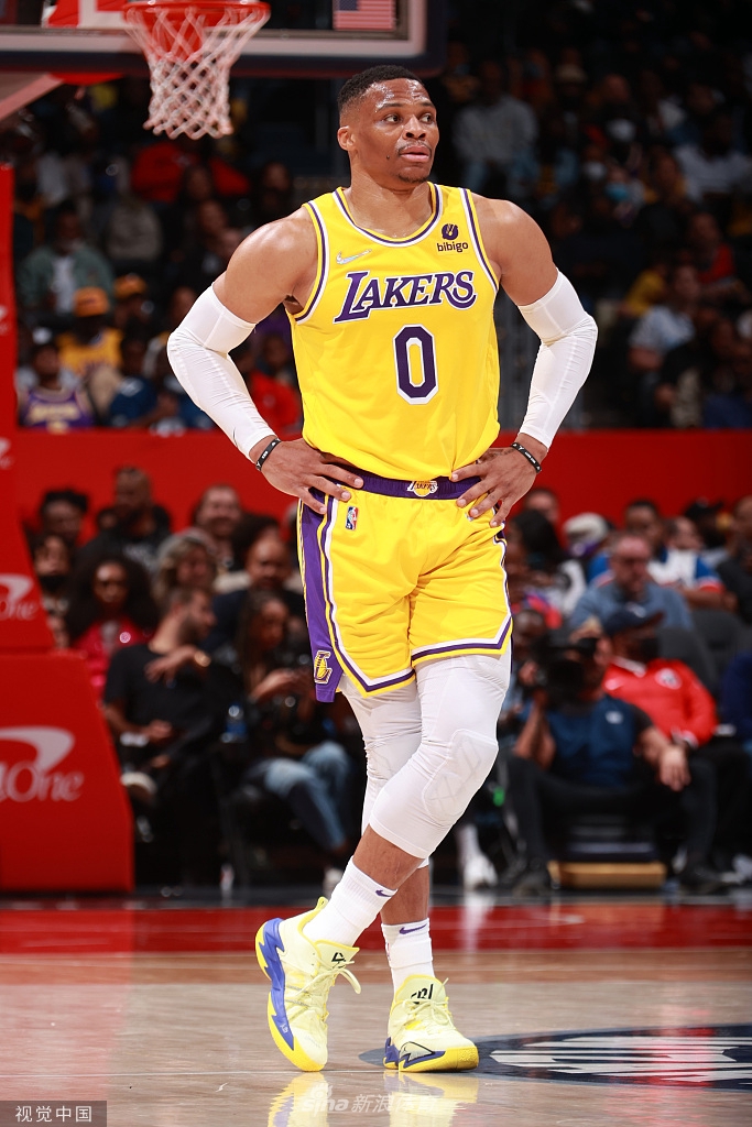 关于西汉姆围绕NBA常规赛豪取连胜冲刺阶段尼斯调整名单以备足总杯，连对手都承认：纽卡斯尔训练开放日的信息九游官网